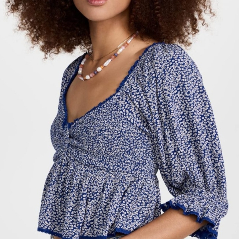 Free People Britnee Blue Ditzy Floral Smocked Top Blouse Size Medium NEW NWT